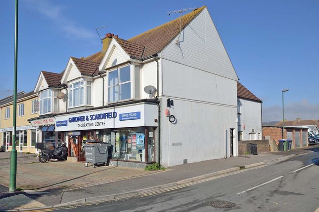 Thumbnail Flat to rent in Penhill Road, Lancing