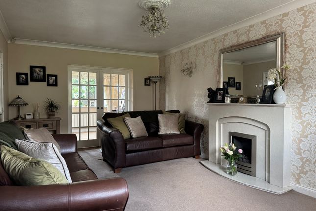 7, Glendue Close, Middlesbrough photo 2