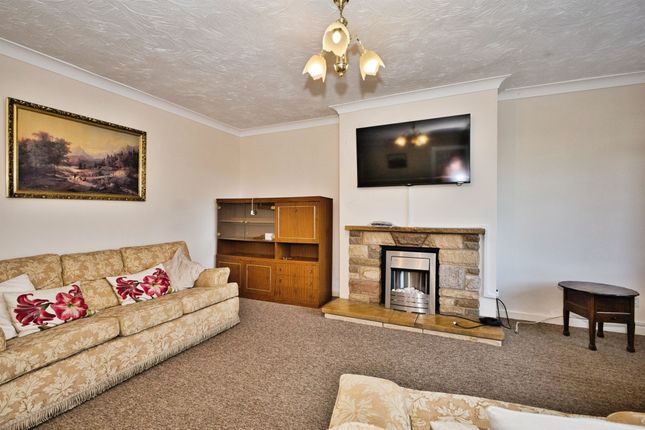 3, Leighton Close, Shepton Mallet photo 2