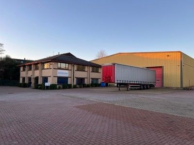 Light industrial to let in Unit 3 Acan Business Park, Garrard Way, Kettering, Northants