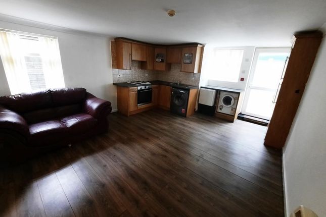 Thumbnail Flat to rent in Portland Crescent, Victoria Park, Manchester