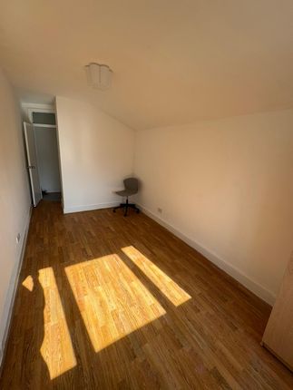 44B Stock Street, Stock Street, London photo 4