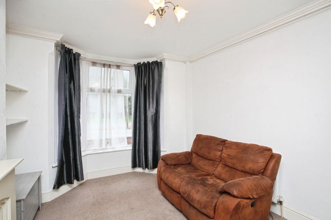 264, Lawford Road, Rugby photo 4