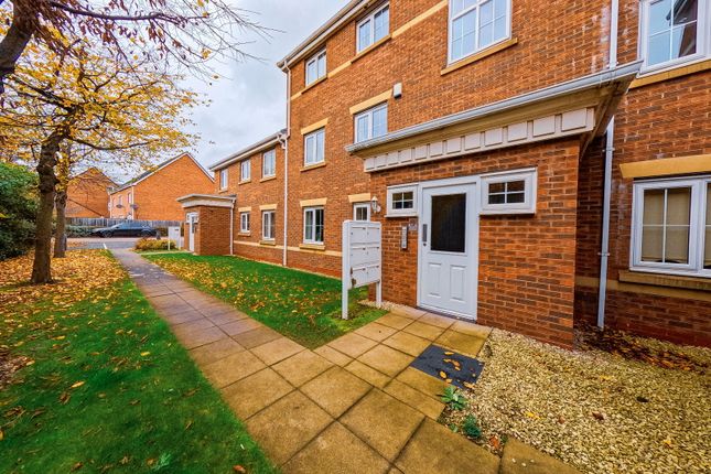 2-bed flat on 96, Scott Street, Tipton, £110,000