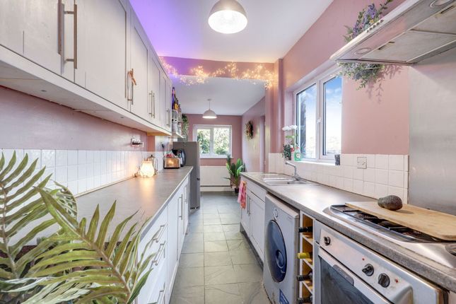 615 Carlton Road, Nottingham photo 4