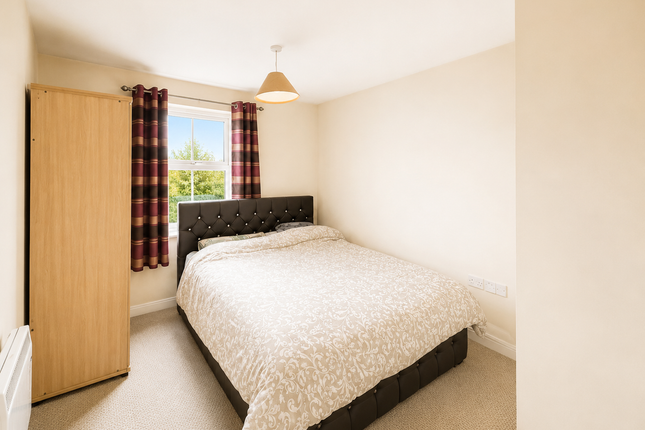 51, Coventry photo 4