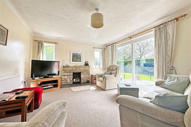 Bungalow for sale in Park Lane, Toppesfield, Halstead