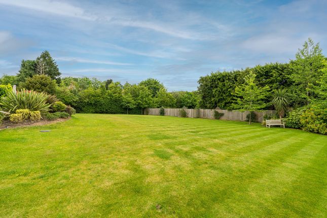 5 Glenock Place Penn Road, Beaconsfield photo 4