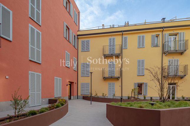 Apartment for sale in Via Errico Petrella, Milano, Lombardia