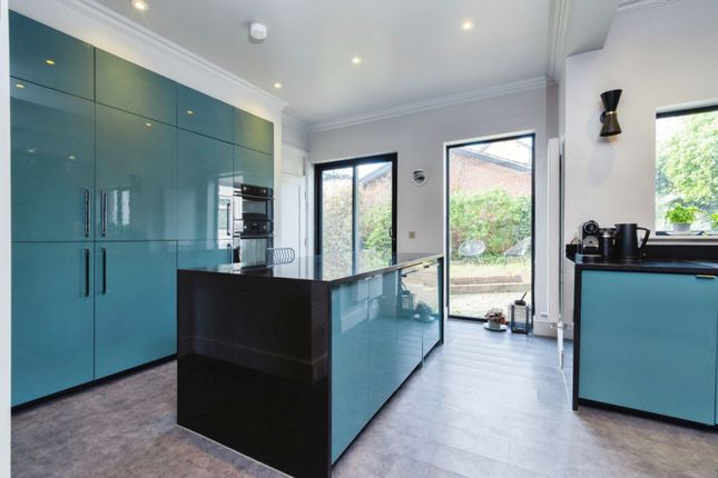 36, Foxley Lane, Purley photo 4