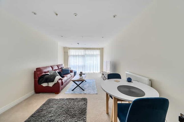 Liberty House Bessemer Road, Welwyn Garden City photo 3