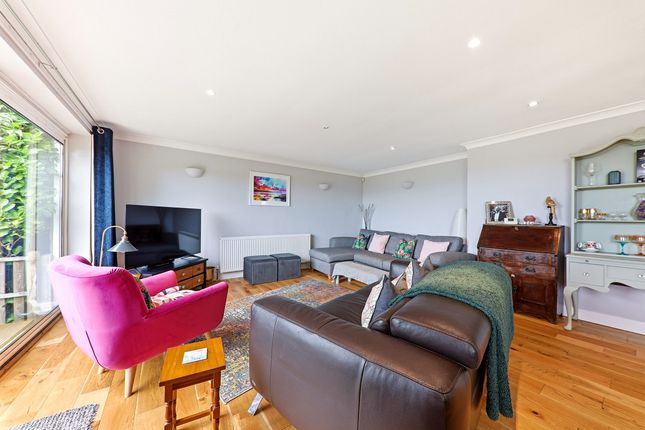 The Bungalow, Larkfield Crescent, Leeds photo 2