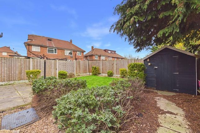 66, Brigshaw Drive, Castleford photo 4