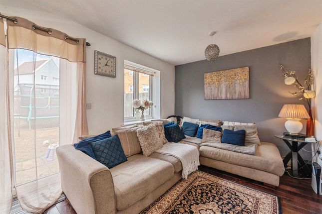 44, Barnmead Meadow, Grays photo 4