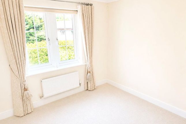 24 Cobham Grange, 42, Between Streets, Surrey photo 4