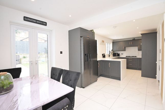 8 Angelica Close, Harrogate photo 2