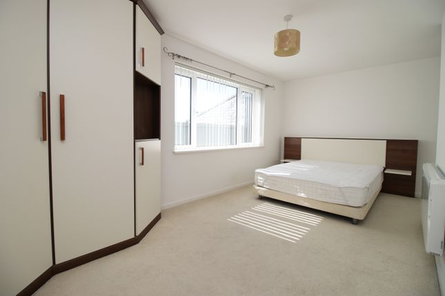 Penthouse for sale in Lloyd George Avenue, Cardiff