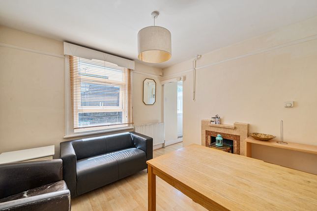 24, Balmoral Road, London photo 2