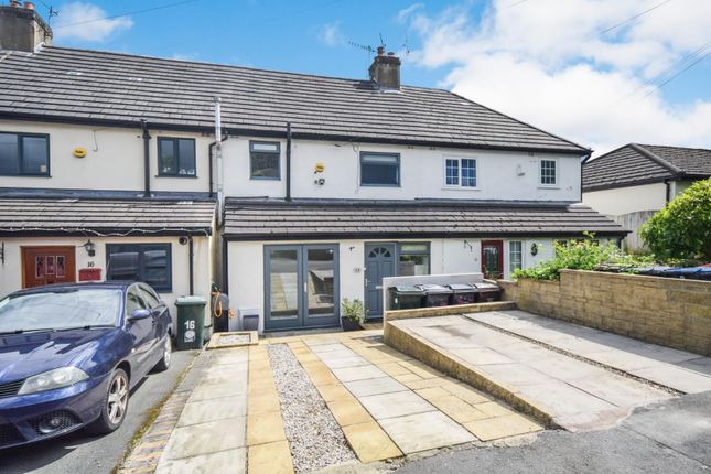 Thumbnail Town house for sale in Southfield Road, Bingley