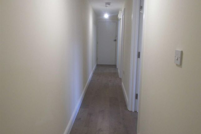 Ednam Court, Flat 12, St James Road, Dudley photo 3