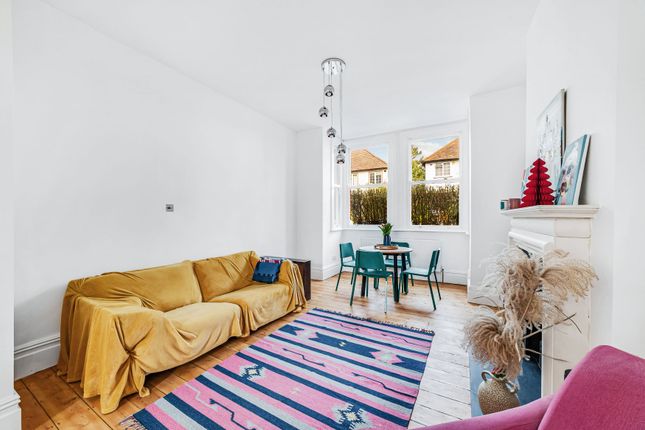 23, Nemoure Road, London photo 4