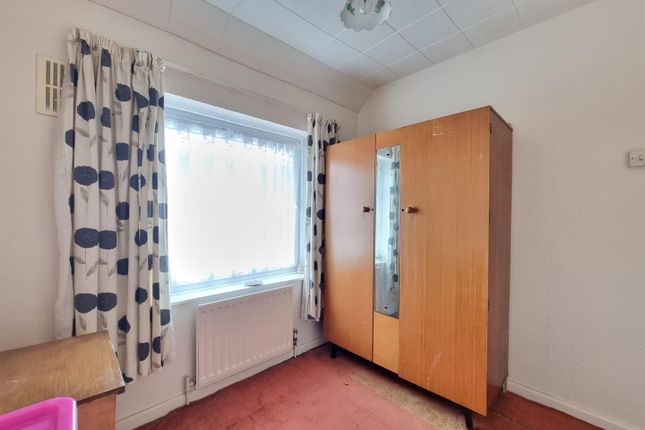 End terrace house for sale in Porters Avenue, Becontree, Dagenham