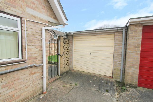Semi-detached house for sale in Bedlow Way, Croydon