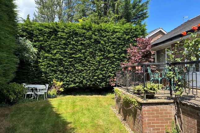 21, Burlington Grove, Sheffield photo 4