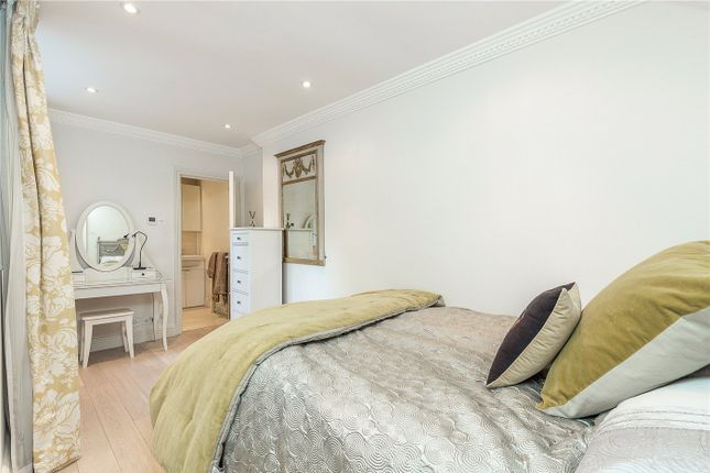 Flat B, 26, Lower Sloane Street, London photo 5
