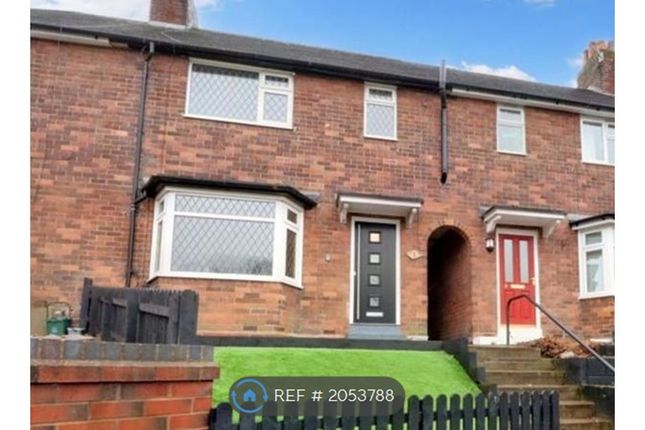 Terraced house to rent in Viggars Place, Newcastle-Under-Lyme