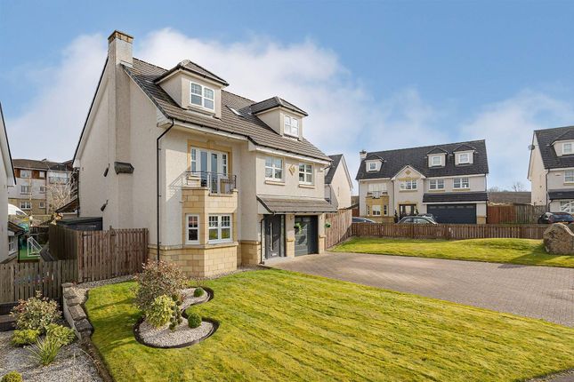 Town house for sale in Jardine Place, Bathgate