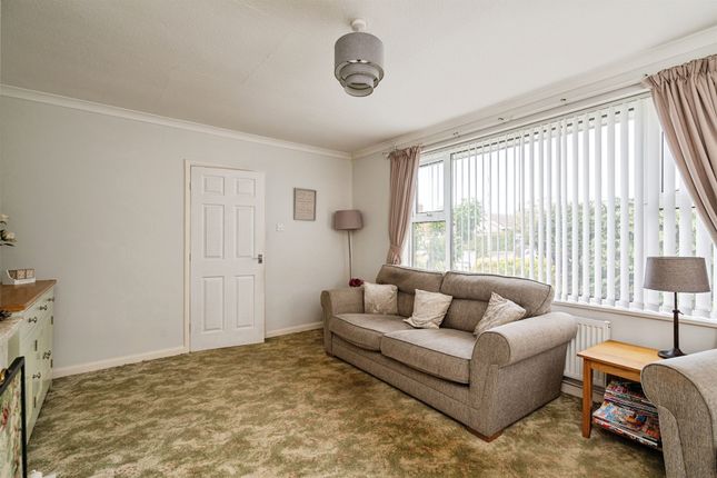 23, Elmhurst Close, Great Yarmouth photo 4