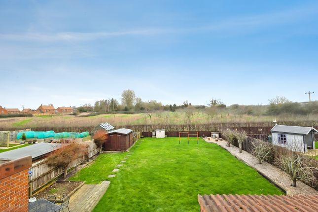 18, Blasson Way, Billingborough photo 2