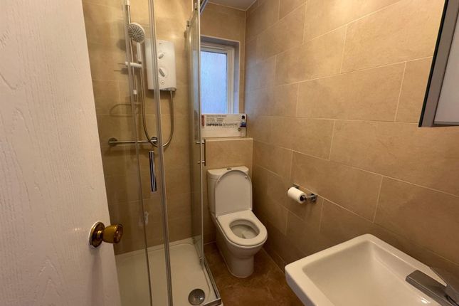 19, Glenbuck Road, Surbiton photo 4