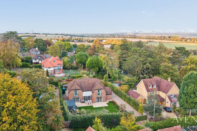 4-bed detached on Wantage Road, Reading, £1,350,000