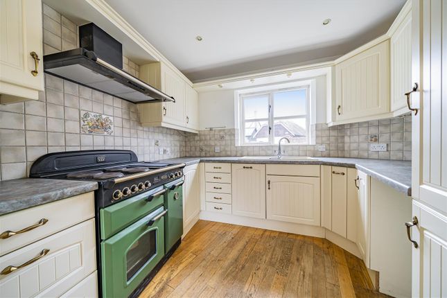12, Woodlands, Sturminster Newton photo 3