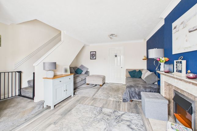 28, Hopefield Way, Leeds photo 3