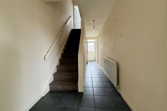 35, Willowfield, Telford photo 2