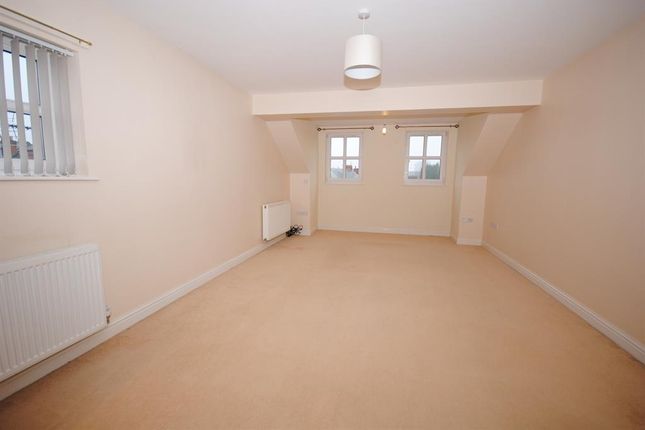 Flat 5, Holbrook House  Dark Lane, Chesterfield photo 4
