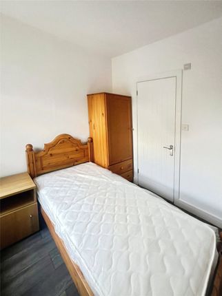 Room 5, 111, Windmill Road, Oxford photo 4
