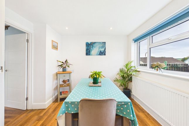 32, Valley View, Bodmin photo 4