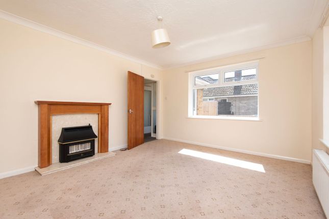 17, Monteith Crescent, Boston photo 2