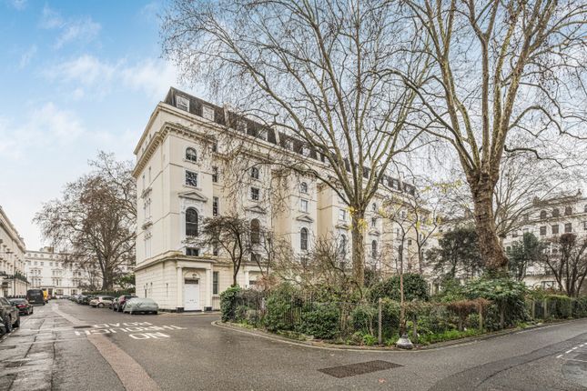 2-bed flat on Flat G1 Garden House, 86-92, Kensington Gardens Square, London, £1,250,000
