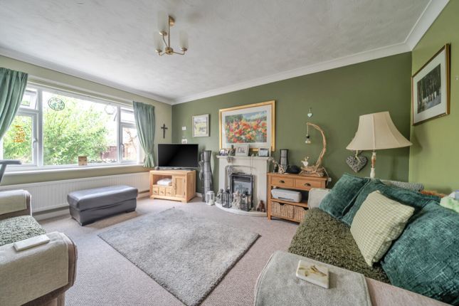 2, Littlebury Gardens, Spalding photo 3