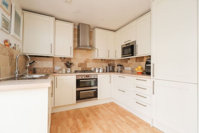 3 Bredon Court Tower Road, Newquay photo 4