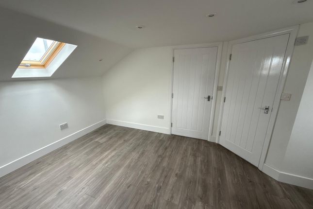 Flat 4 346-348,, Blackpool Road, Preston photo 3