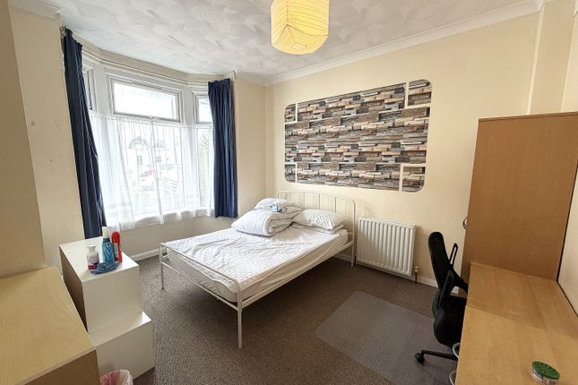 38, Hudson Road, Southsea photo 4