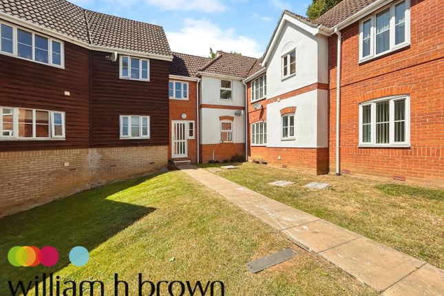 Flat to rent in Bewick Court, Sible Hedingham, Halstead