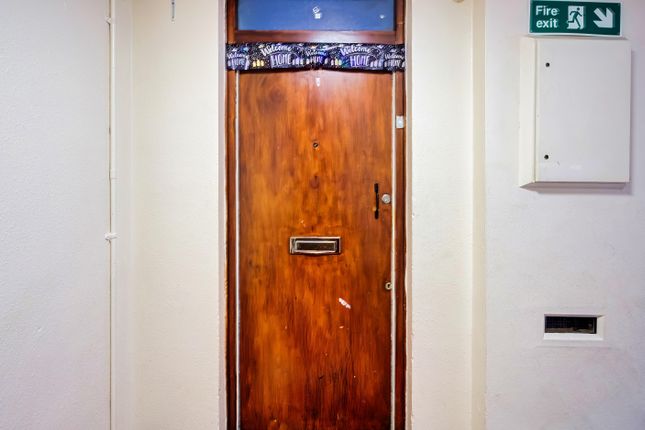 41, Cowbridge Lane, Barking photo 3