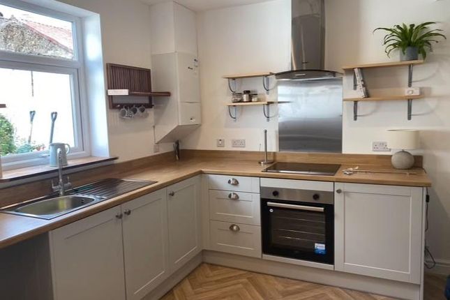 April Cottage, 7, Maes Y Fron, Colwyn Bay photo 2